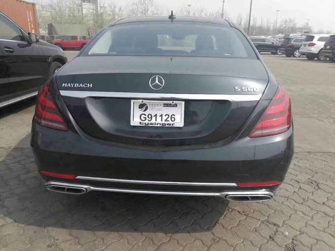 18奔驰迈巴赫S560 四座顶配传奇豪车逆袭-图8
