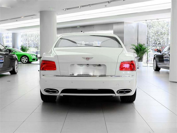 2018款宾利飞驰价格 极速舒适体验不平凡-图3