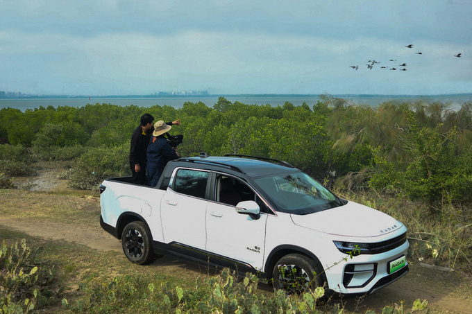 雷达打造RD6移动科研工作站 交付海南热带雨林国家公园-图6