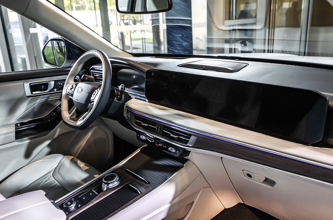 福特探险者赤金版如何定义豪华看看这5件事就知道了-图14