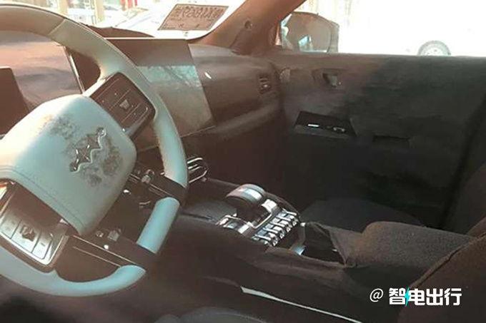 方程豹新SUV或命名显眼豹3种外观 撞脸本田冠道-图15