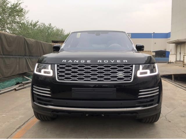 18款路虎揽胜创世加长 柴油现车花式让利-图1