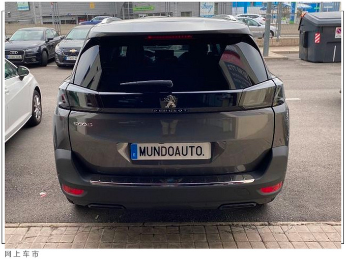 标致新款5008到店实拍搭1.5L引擎/换8AT变速箱-图3