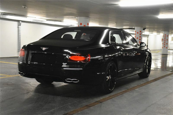 18款宾利飞驰V8S限量版 动力速度难置信-图4