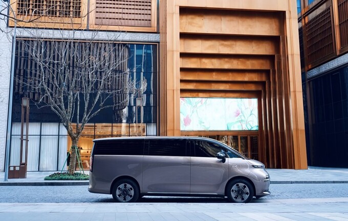 助力纯电MPV市场进入全新时代陆地空客L380开启预订-图2