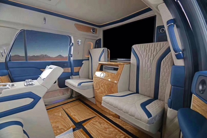 18款林肯领袖一号5.98米 加长豪车更舒适-图5