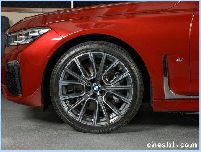 宝马全新7系入门版曝光内配液晶仪表/6.3s破百-图4