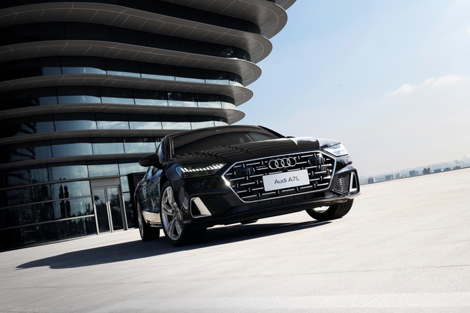 第六届进博会上汽奥迪A7L成为本次进博会接待用车-图2