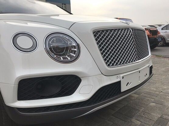 18款宾利添越4.0T 进口SUV基本参数分析-图3