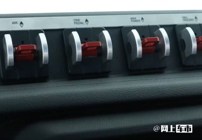 Jeep全新一代牧马人曝光换增程动力/pk普拉多-图5