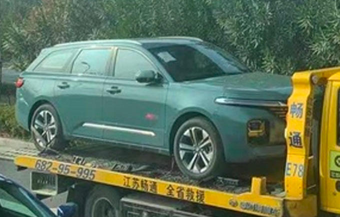 新宝骏全新休旅车定名向往 搭1.5T二季度上市-图2