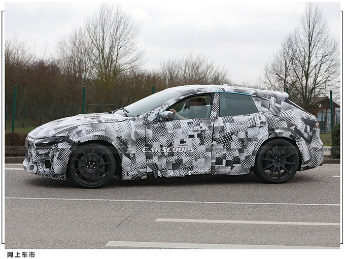法拉利全新SUV谍照曝光搭3.9T/换搭新款大灯-图3