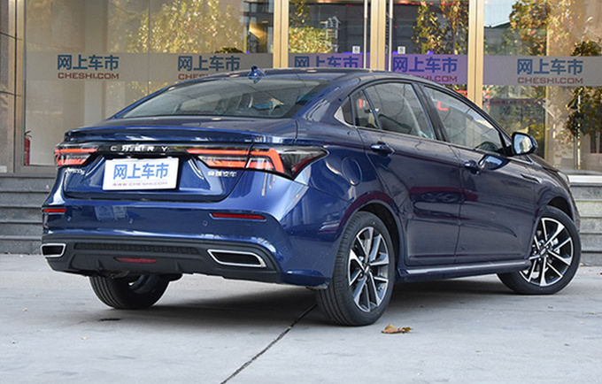 奇瑞艾瑞泽5 PLUS上市XX.XX万起 提供双外观可选-图3