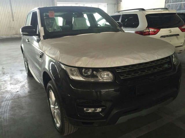 18款路虎揽胜运动HSE 3.0汽油版全时四驱-图2