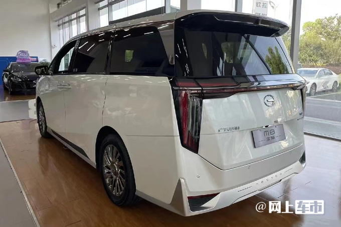 传祺全新M8预售27.5-34万混动版和赛那一样贵-图3