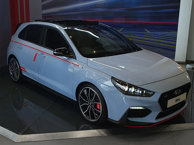 现代新i30运动版实拍 搭2.0T引擎+6速手动变速箱-图1