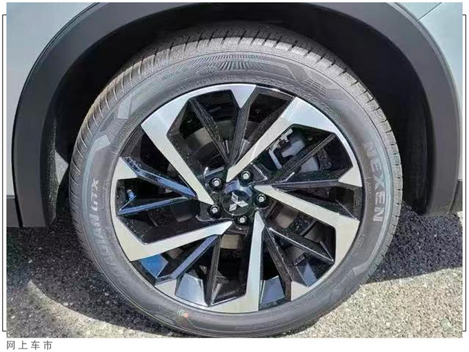 三菱新欧蓝德到店实拍搭1.5T引擎/升级电子档把-图4