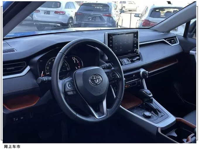 丰田RAV4实拍曝光双出排气/配黑色外观套件-图4