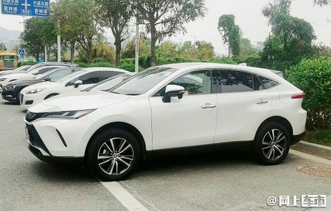 一汽丰田RAV4轿跑版 四季度上市 比大众探岳X大-图3