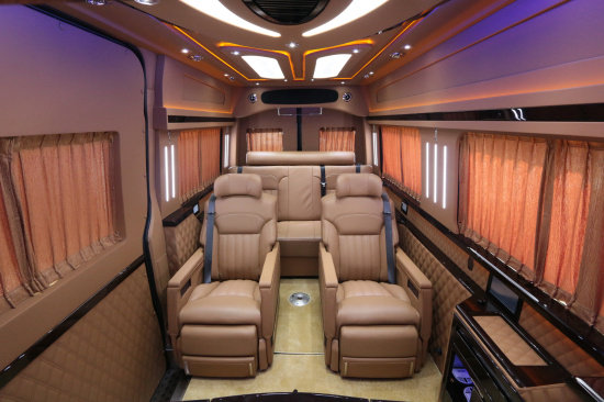 奔驰斯宾特精品商务车 豪华内舱一见钟情-图8