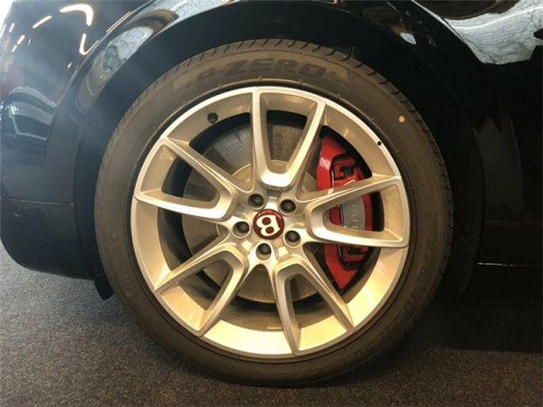 2018款宾利飞驰V8S津港购车 惊喜优惠多-图10