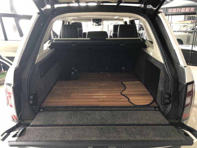 18款路虎揽胜行政3.0汽油加长现车优惠-图7