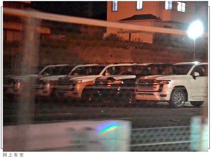 丰田全新兰德酷路泽实车曝光8月发布/换搭3.5T-图3