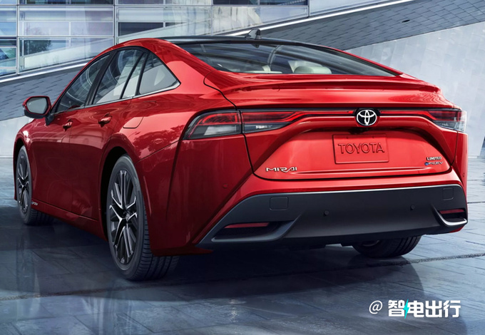 丰田新大号凯美瑞售价曝光 外观酷似雷克萨斯ES-图2