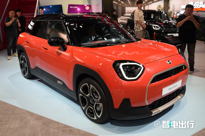 宝马MINI Aceman八月上市续航450km 卖20万-图6