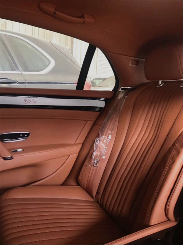 全面改款宾利飞驰V8S店内实拍 分期购选-图9