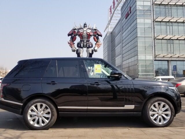 18款路虎揽胜行政3.0汽油加长现车优惠-图5