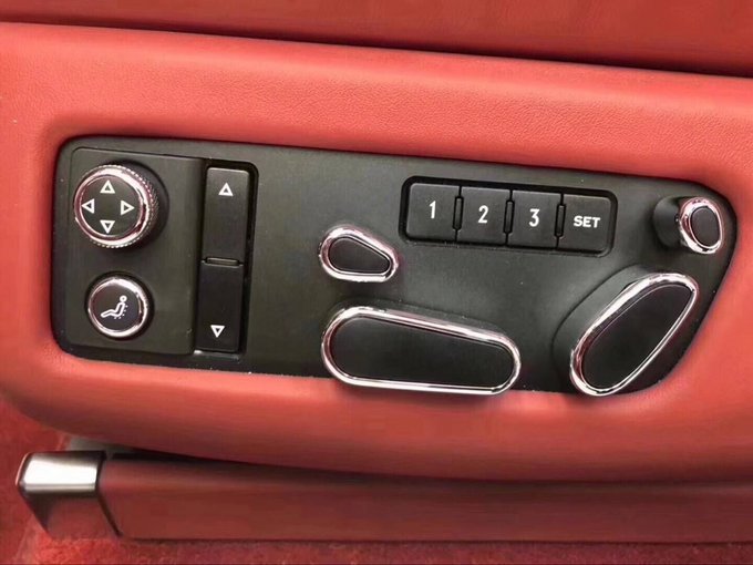 18款宾利飞驰V8S 五座豪轿单选配置奢华-图5