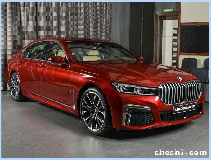 宝马全新7系入门版曝光内配液晶仪表/6.3s破百-图1