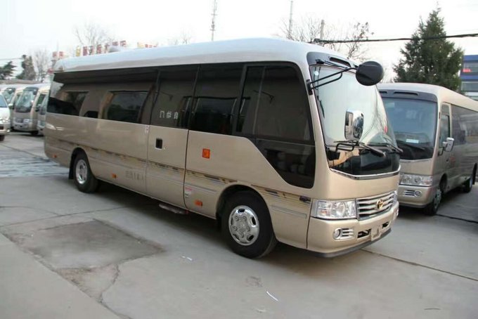 丰田考斯特经典商务巴士 改装款畅销全球-图2