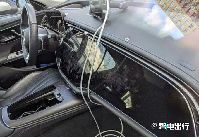 奔驰全新E级现身街头下半年推出/标配四驱系统-图6
