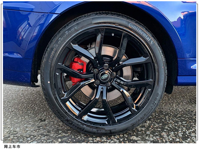 路虎揽胜运动高性能版实拍搭5.0L引擎/四出排气-图4