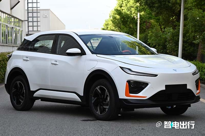 新款哪吒U命名哪吒X撞臉深藍(lán)S7 或官方降價(jià)-圖1