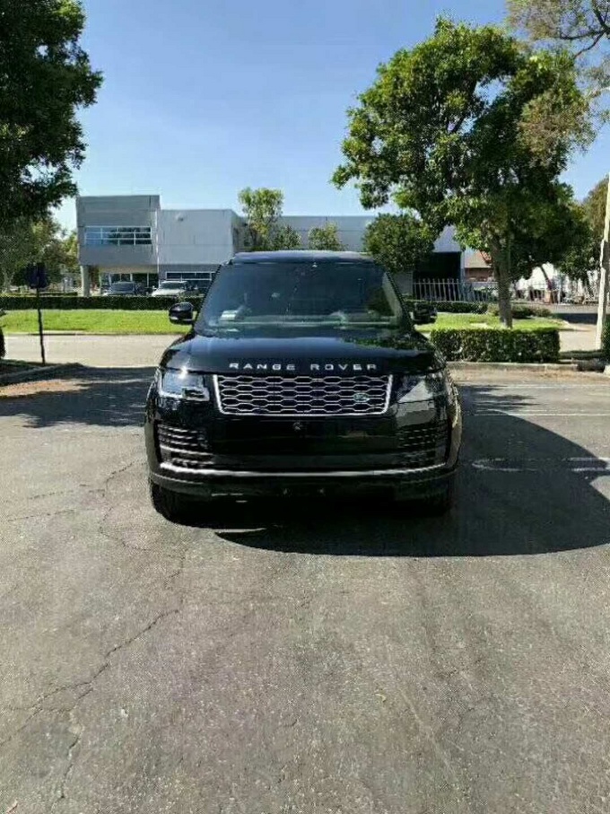 18款路虎揽胜行政加长防弹版 急售甩卖价-图2