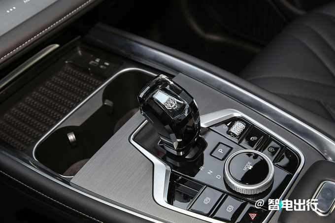 官降3.4万奇瑞新瑞虎7家族售9.99-14.99万 动力提升-图9