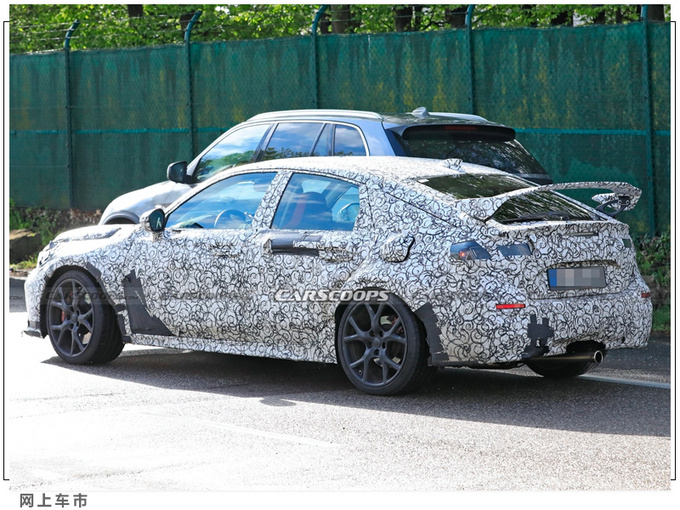 本田新思域Type-R街拍曝光搭2.0T/车尾配大尾翼-图5