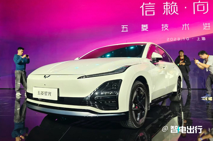 五菱星光纯电-预计卖10.78万起 与比亚迪打价格战-图2