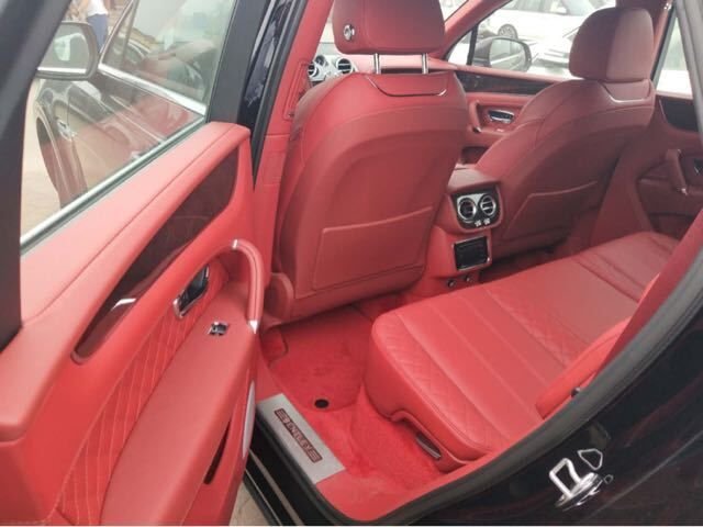 18款宾利添越欧规柴油5座 268万价格可谈-图9