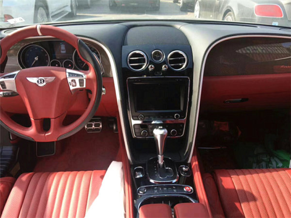 全新一代宾利飞驰V8S 富贵人群首选爱车-图8