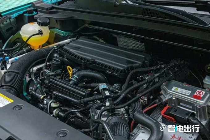 风神皓瀚实车亮相X月X旬上市 预计10万起售-图7