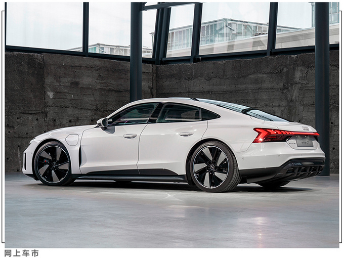 3.3秒破百奥迪e-tron GT首发 共享保时捷平台-图2