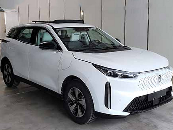 奔腾新纯电SUV 4月预售 续航450km尺寸同级最大-图1