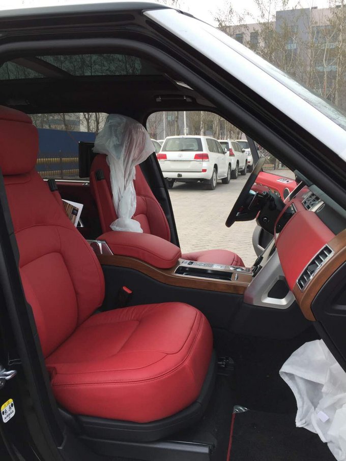 18款路虎揽胜行政 柴油创世加长SUV现车-图8