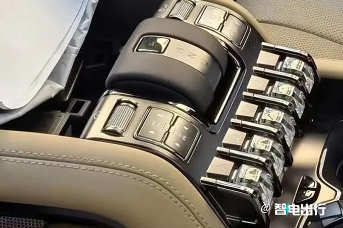 比亚迪方程豹豹5官图配环形大灯 预计35万起-图10