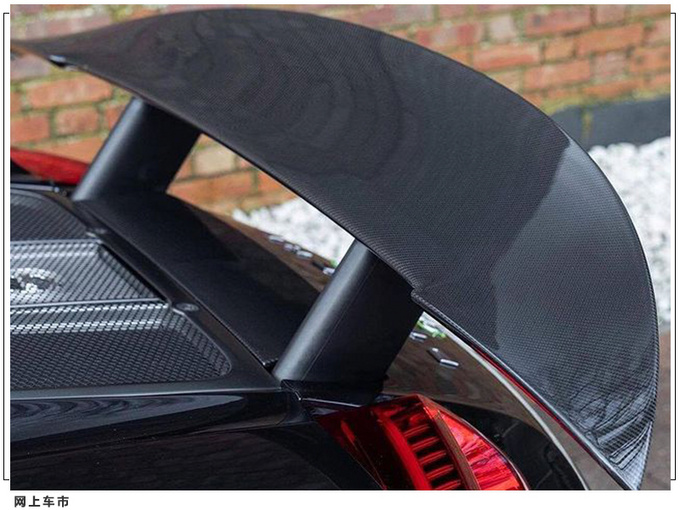 保时捷918 Spyder实车街拍搭4.6L V8引擎+双电机-图7