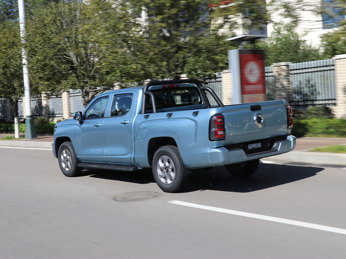 花手动挡的钱买自动挡长城金刚炮8AT版上市9.98万元起售-图4